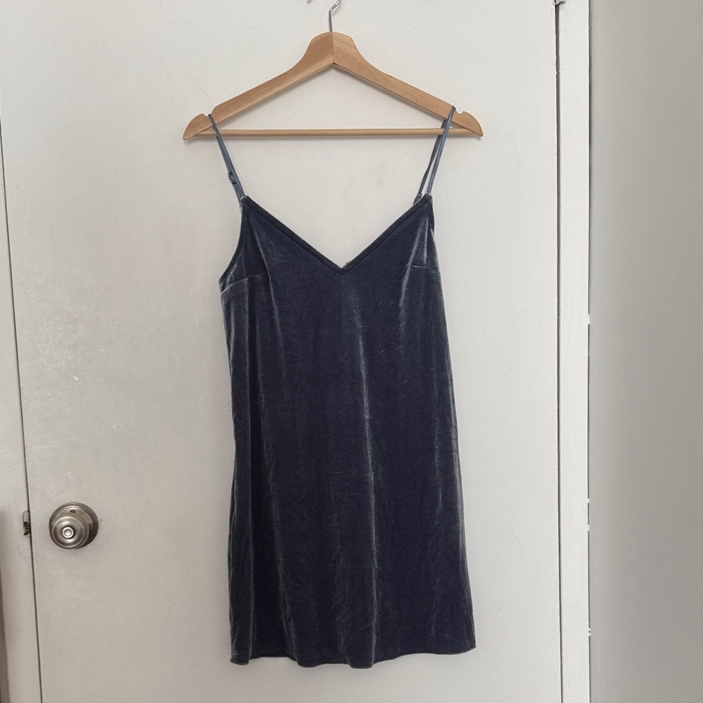 Abercrombie & Fitch Velvet Slip Dress w/ adjustable straps -grayish blue -size S